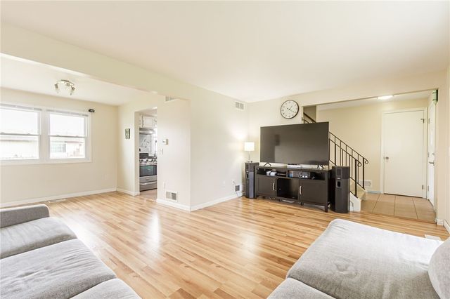 49 Rogers Drive, Gates, NY 14606