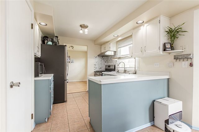 49 Rogers Drive, Gates, NY 14606