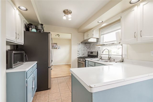 49 Rogers Drive, Gates, NY 14606