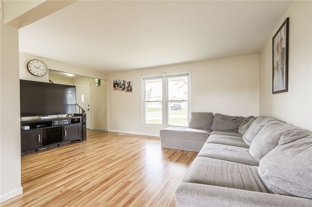 49 Rogers Drive, Gates, NY 14606