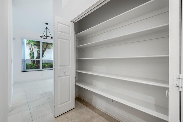 23390 TORRE Circle, Boca Raton, FL 33433