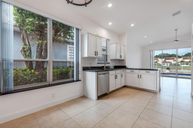 23390 TORRE Circle, Boca Raton, FL 33433