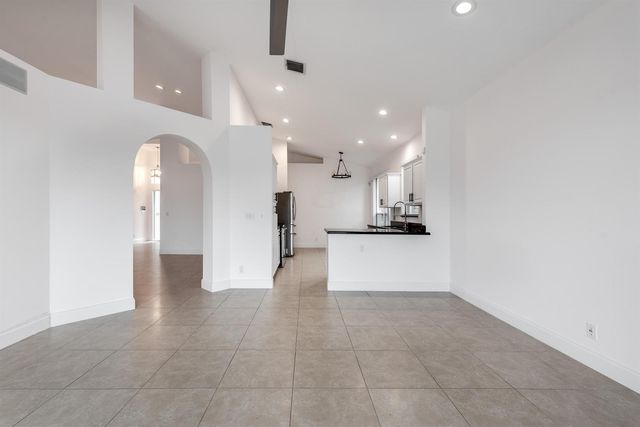 23390 TORRE Circle, Boca Raton, FL 33433