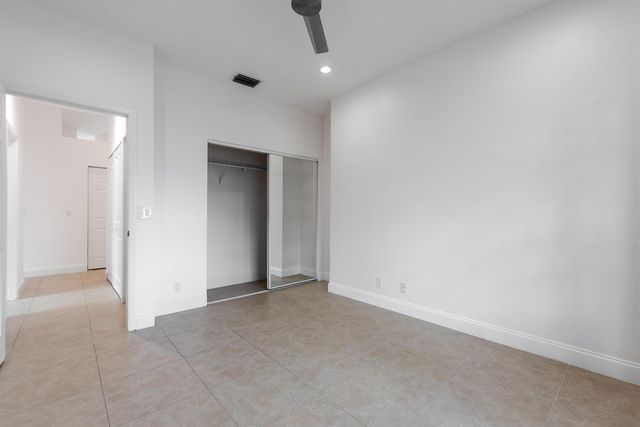 23390 TORRE Circle, Boca Raton, FL 33433