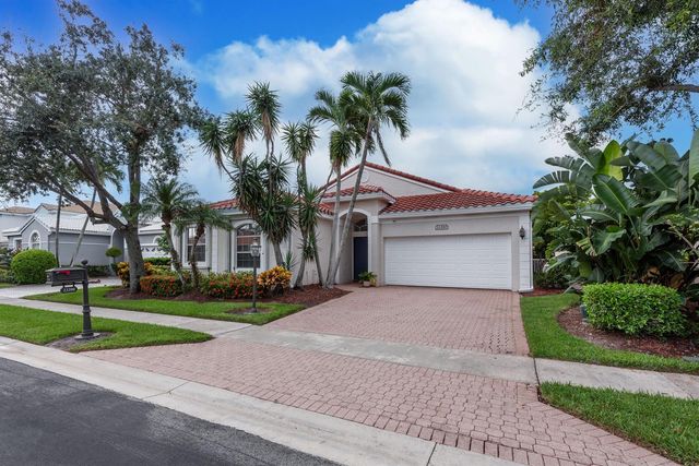 23390 TORRE Circle, Boca Raton, FL 33433