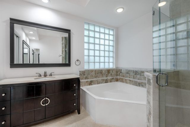 23390 TORRE Circle, Boca Raton, FL 33433