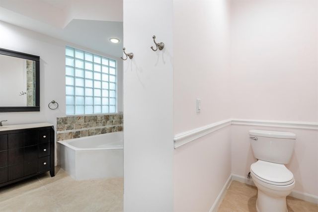 23390 TORRE Circle, Boca Raton, FL 33433