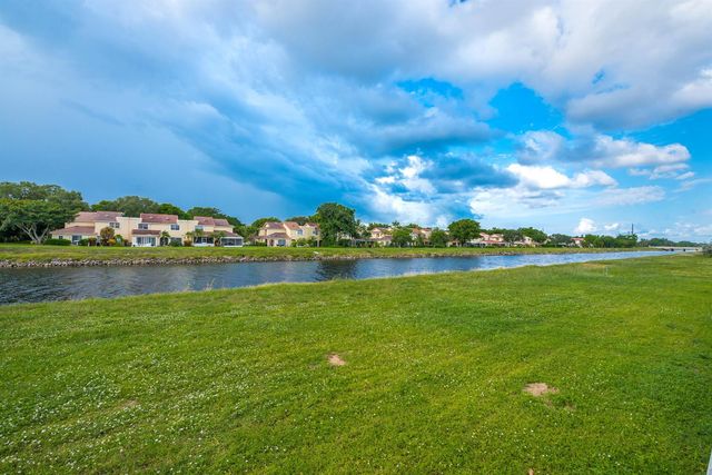 23390 TORRE Circle, Boca Raton, FL 33433