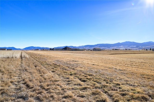 47 N Centurion Way, Whitehall, MT 59759
