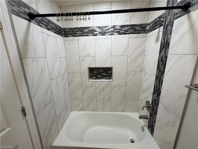 3950 Cole Avenue, High Point, NC 27265