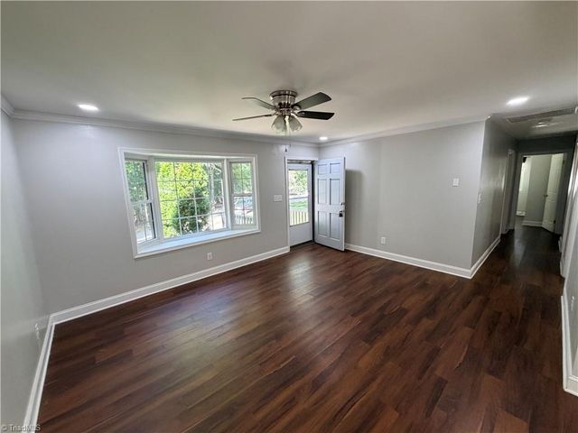 3950 Cole Avenue, High Point, NC 27265