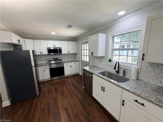 3950 Cole Avenue, High Point, NC 27265