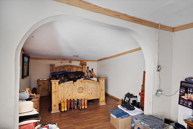 709 E Garnett Street, Gainesville, TX 76240