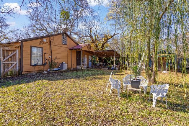 709 E Garnett Street, Gainesville, TX 76240