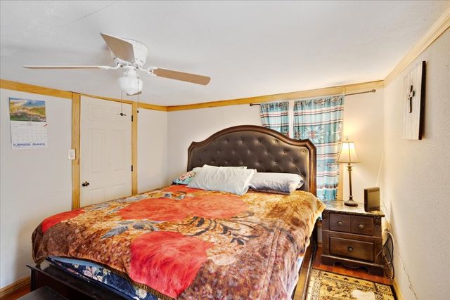 709 E Garnett Street, Gainesville, TX 76240