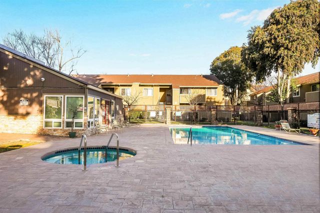 3232 Red Cedar Ter, Fremont, CA 94536