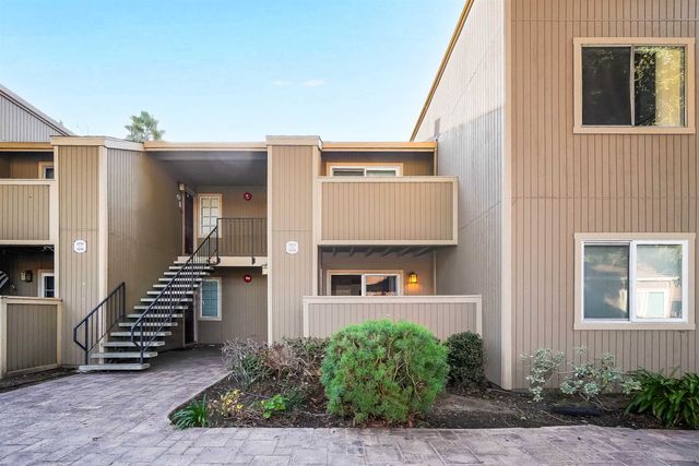 3232 Red Cedar Ter, Fremont, CA 94536