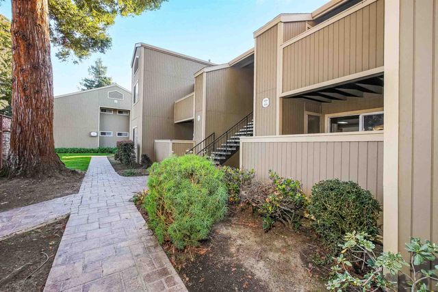 3232 Red Cedar Ter, Fremont, CA 94536