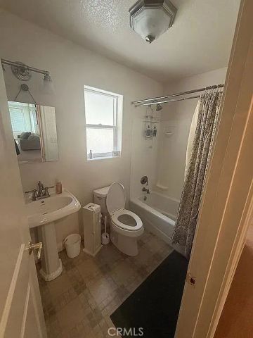 2762 Oak Shores Drive, Bradley, CA 93426