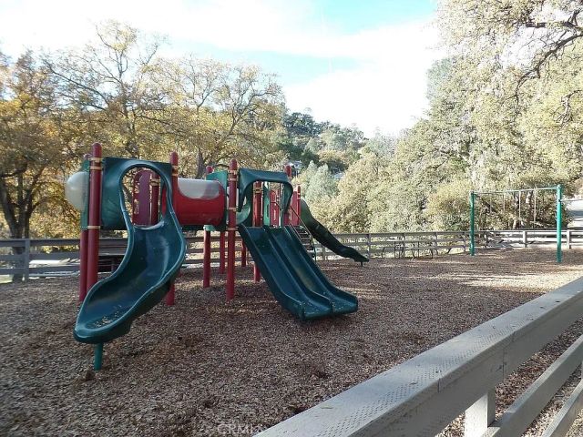 2762 Oak Shores Drive, Bradley, CA 93426