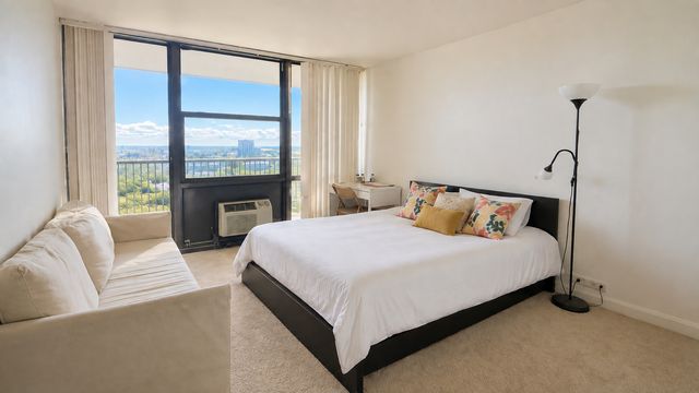 2901 S MICHIGAN Avenue 1704, Chicago, IL 60616