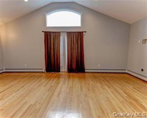98 Maryland Avenue, Long Beach, NY 11561