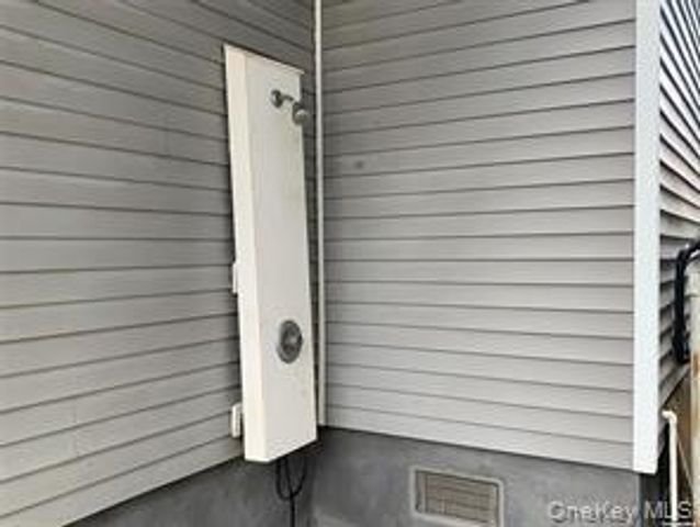 98 Maryland Avenue, Long Beach, NY 11561