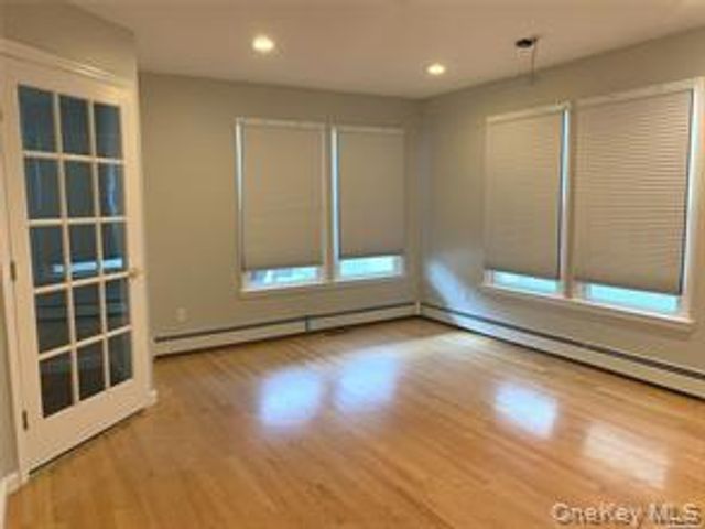 98 Maryland Avenue, Long Beach, NY 11561