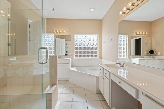 9959 Kemp Forest Drive, Houston, TX 77080