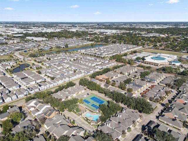 9959 Kemp Forest Drive, Houston, TX 77080