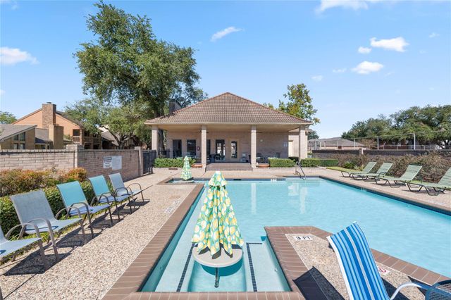 9959 Kemp Forest Drive, Houston, TX 77080