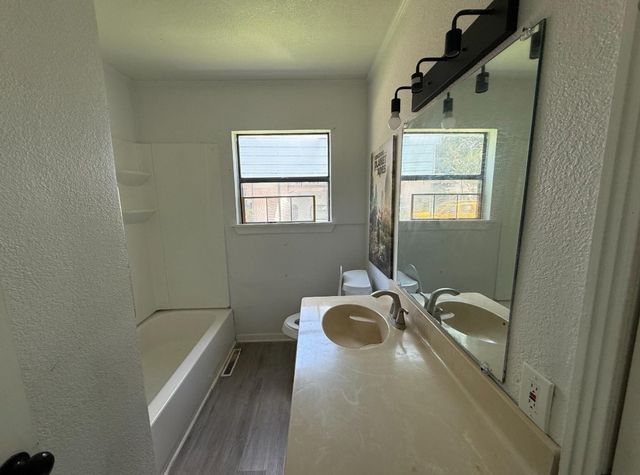 3910 Johnson Street, Greenville, TX 75401