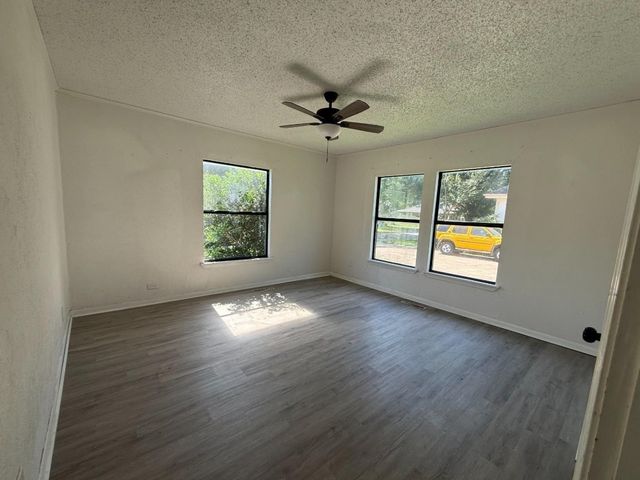 3910 Johnson Street, Greenville, TX 75401
