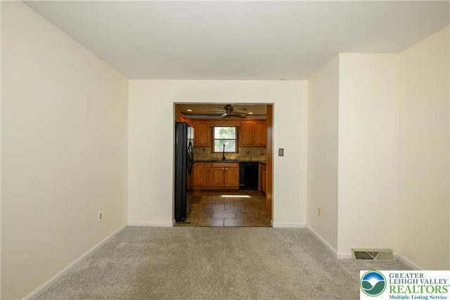 606 Buckingham Drive, Northampton Boro, PA 18067