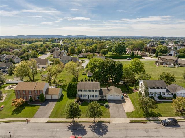 606 Buckingham Drive, Northampton Boro, PA 18067
