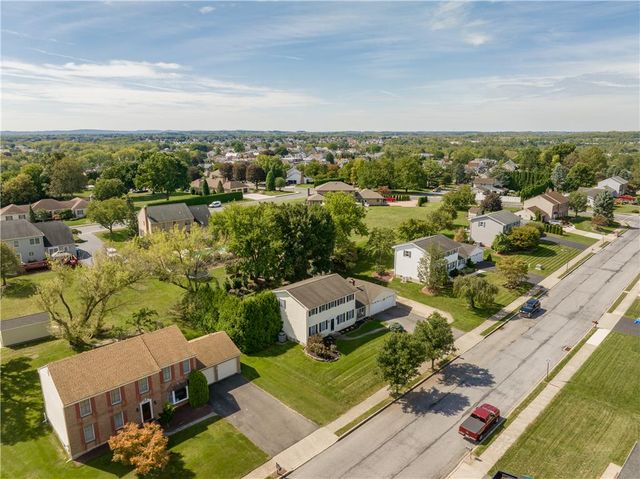606 Buckingham Drive, Northampton Boro, PA 18067