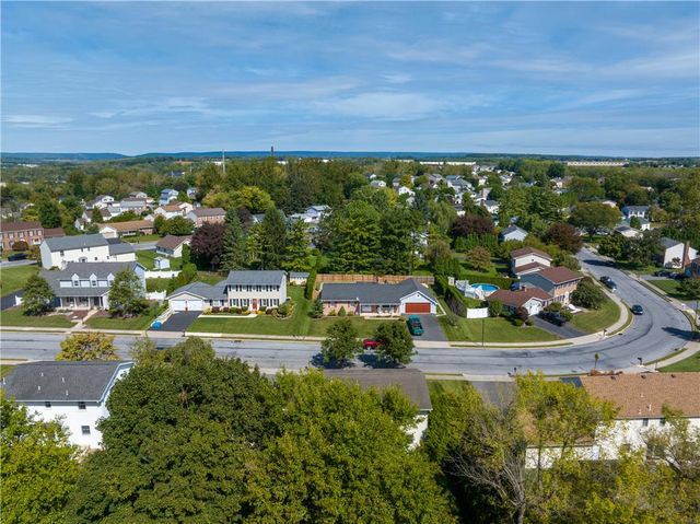 606 Buckingham Drive, Northampton Boro, PA 18067