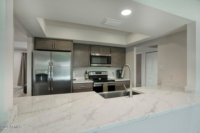 14811 N 55th Avenue, Glendale, AZ 85306