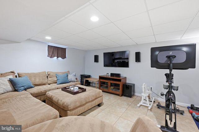 2029 TERRACE DR, Feasterville Trevose, PA 19053
