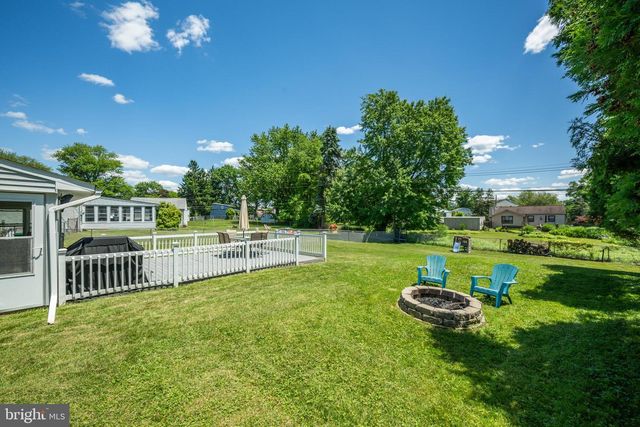 2029 TERRACE DR, Feasterville Trevose, PA 19053
