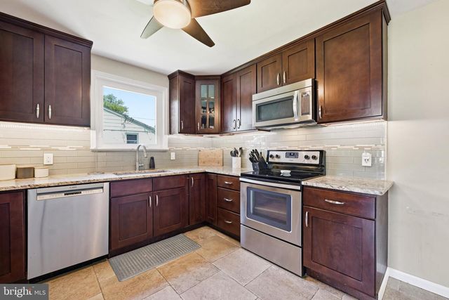 2029 TERRACE DR, Feasterville Trevose, PA 19053