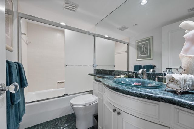 2580 S Ocean Boulevard 2b2, Palm Beach, FL 33480
