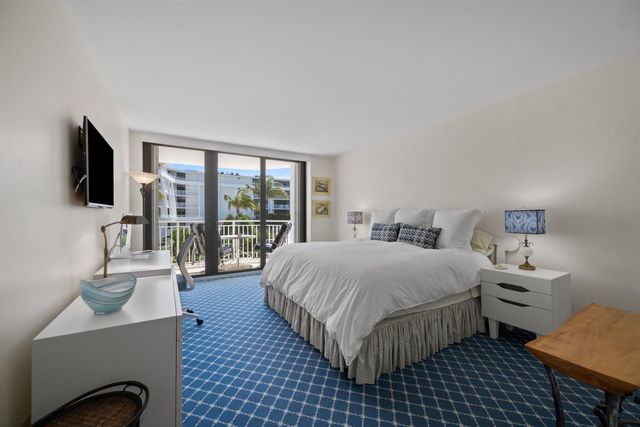2580 S Ocean Boulevard 2b2, Palm Beach, FL 33480