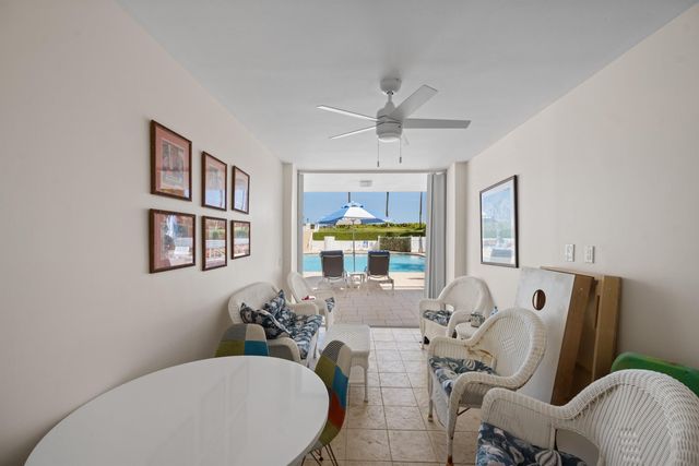 2580 S Ocean Boulevard 2b2, Palm Beach, FL 33480