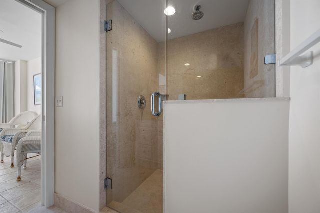 2580 S Ocean Boulevard 2b2, Palm Beach, FL 33480