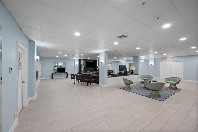 2580 S Ocean Boulevard 2b2, Palm Beach, FL 33480