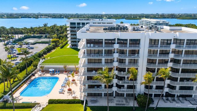 2580 S Ocean Boulevard 2b2, Palm Beach, FL 33480