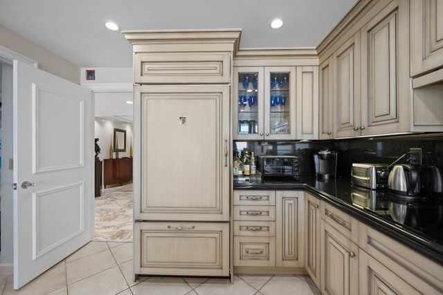 2580 S Ocean Boulevard 2b2, Palm Beach, FL 33480