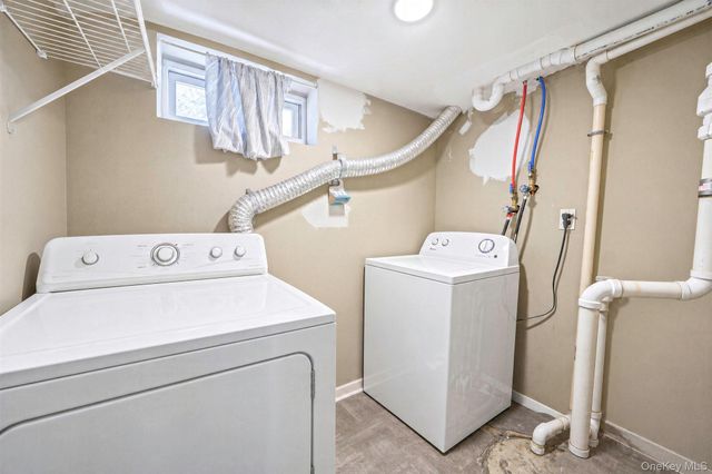 78 E 17th Street, Huntington Station, NY 11746