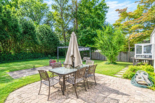 78 E 17th Street, Huntington Station, NY 11746